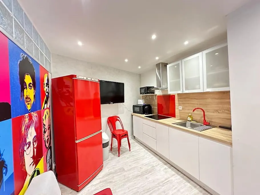 Appartement Avec 4 Chambres Doubles - Proche De La Mer, Des Transports Et De La Promenade Des Anglais Nice France